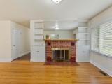 2010-S-Race-St-Urbana-IL-61801-large-012-020-Living-Room-1500x1000-72dpi