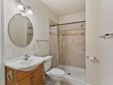 2010-S-Race-St-Urbana-IL-61801-large-020-006-Bathroom-1500x1000-72dpi
