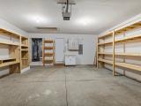 708B-Phlox-Dr-Savoy-IL-61874-large-008-021-Garage-Interior-1500x1000-72dpi